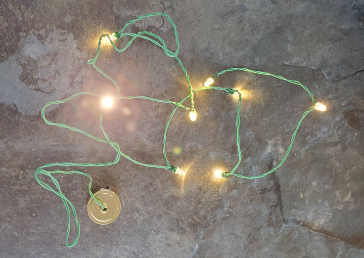 Dollhouse Miniature LED Battery 8 Light Bulbs on a String Warm Light Green Wire 1:12 Scale
