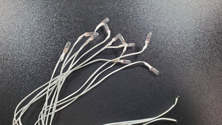 Dollhouse 16V GOW Grain of Wheat Bulb with Wire Set of 10 1:12 Scale HW8102 - MiniatureCrush