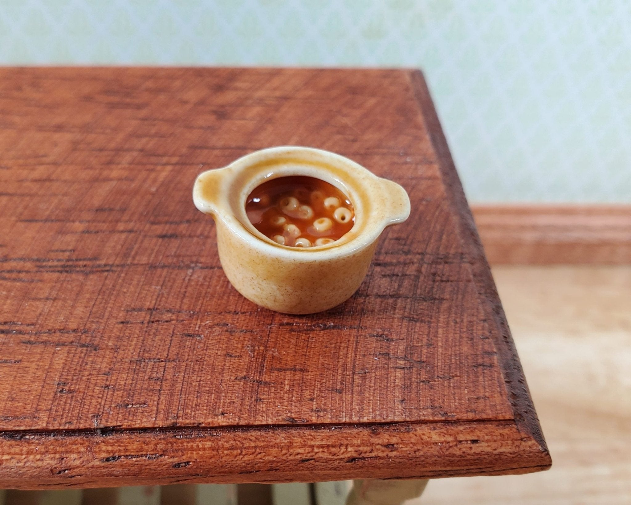 Dollhouse Baked Beans Side Dish in a Ceramic Pot 1:12 Scale Miniature ...