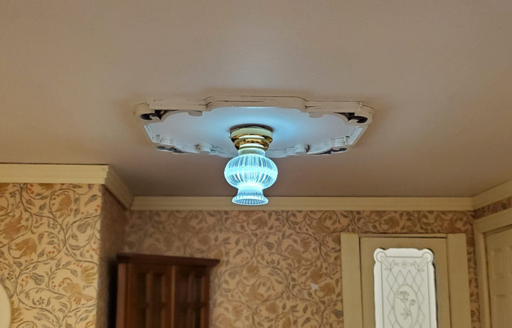 Dollhouse Battery Operated Ceiling Light 1:12 Scale Miniature Houseworks 2336 - MiniatureCrush