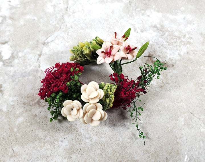 Miniature Pink & White Floral Wreath with Dried Flowers 1:12 Scale Miniature - MiniatureCrush