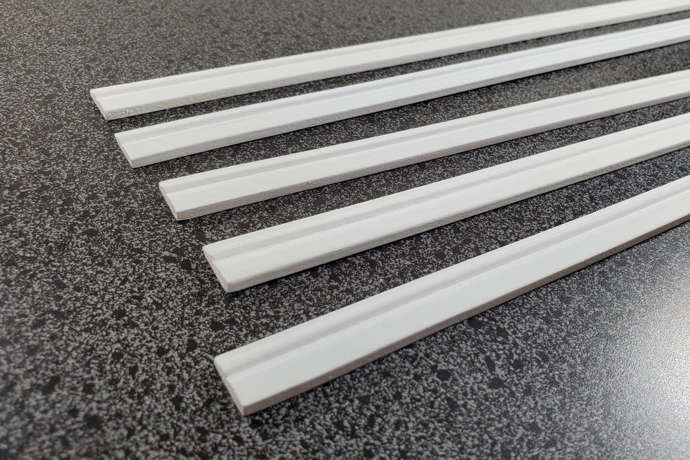 Dollhouse Baseboard 5 Pieces Trim White 12mm x 45cm long 1:12 Scale Skirting - Miniature Crush