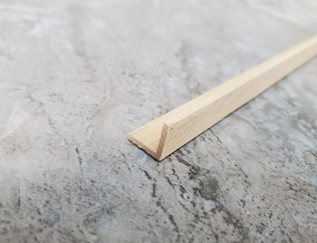 Dollhouse Corner Trim Molding 3/8" x 3/8" x 18" long Miniatures Houseworks 7045 - Miniature Crush