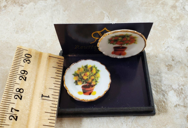 Dollhouse Decorative Plates Reutter Porcelain Set of 2 1:12 Scale Miniatures - Miniature Crush