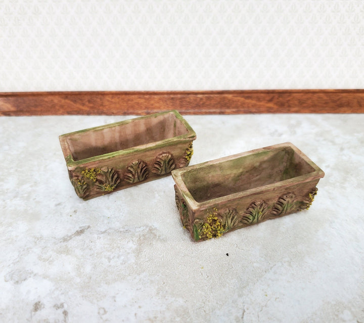 Dollhouse Garden Planters Aged Pots with Moss Set of 2 1:12 Scale A1006B - Miniature Crush