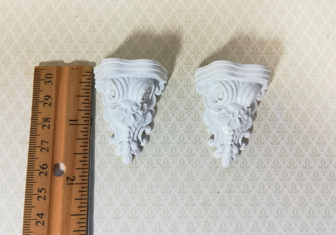 Dollhouse Miniature Corbels Large White Resin 4.3 cm 1:12 Scale Set of 2 - Miniature Crush