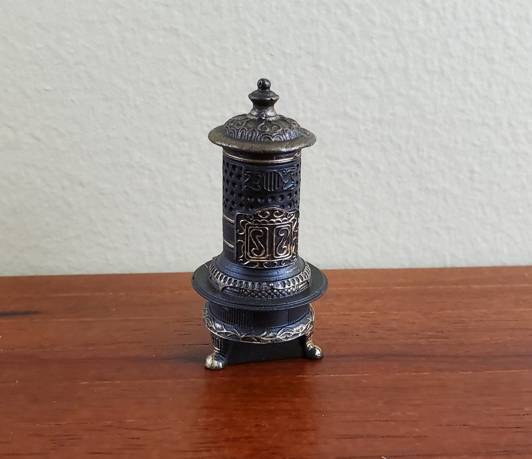 Dollhouse Miniature Half Scale Parlor Parlour Stove 1:24 Scale Victorian Resin - Miniature Crush