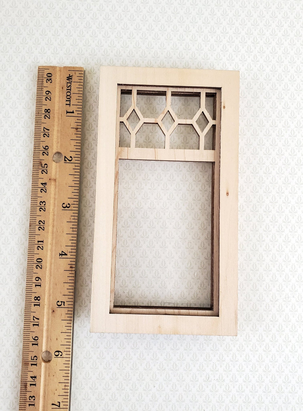 Dollhouse Miniature Window Victorian Style Diamond Top 1:12 Scale Alessio 2186 - Miniature Crush