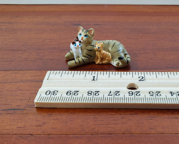 Dollhouse Tabby Cat with Kittens Momma with Babies 1:12 Scale Miniature Pet - Miniature Crush