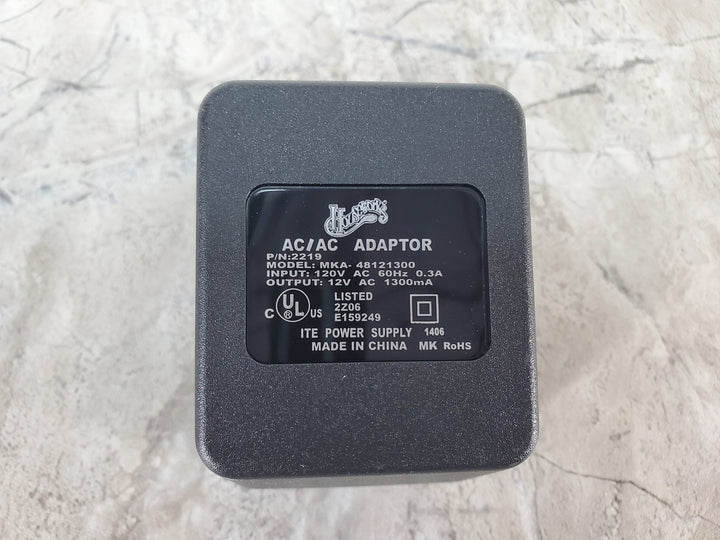 Dollhouse Transformer 10 Watt for Wiring 20 Bulb Capacity Small to Medium Houses HW2219 - Miniature Crush