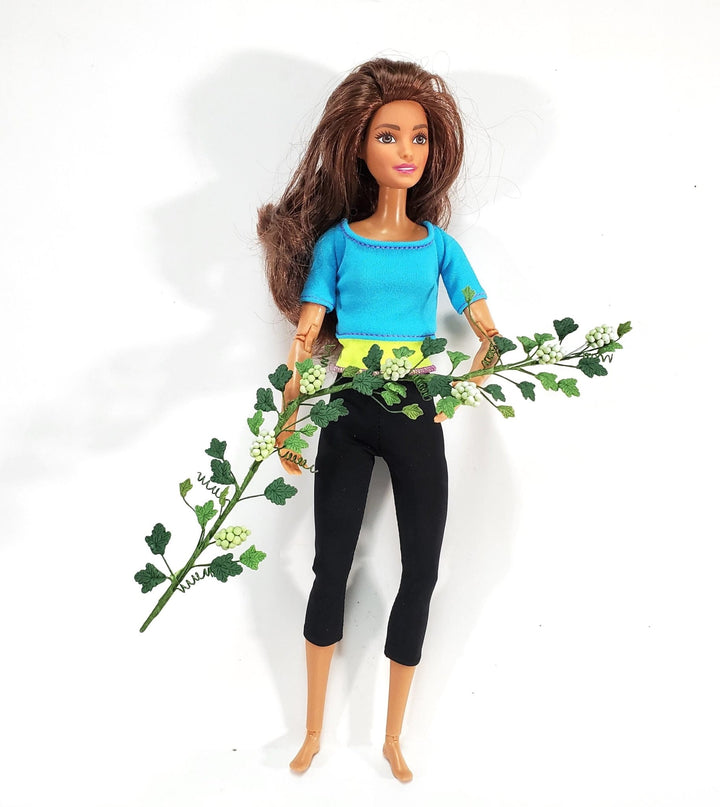 Miniature Grapevine bendable Green Grapes with Leaves 1:6 Scale Dollhouse - Miniature Crush