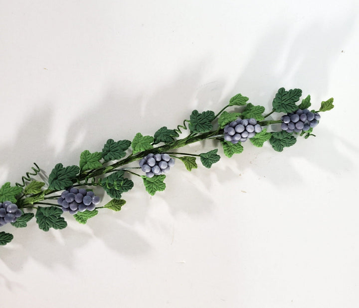 Miniature Grapevine bendable Purple Grapes with Leaves 1:6 Scale Dollhouse - Miniature Crush