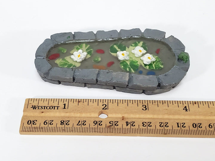 Small Miniature Garden Pond Pool with Frog & Water Lilies Resin 1:12 Scale Dollhouse - Miniature Crush