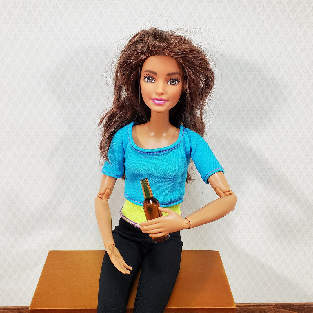 Miniature Beer Bottles 4 Pieces 1:6 Scale Playscale Fashion Doll Size Dollhouse Drinks