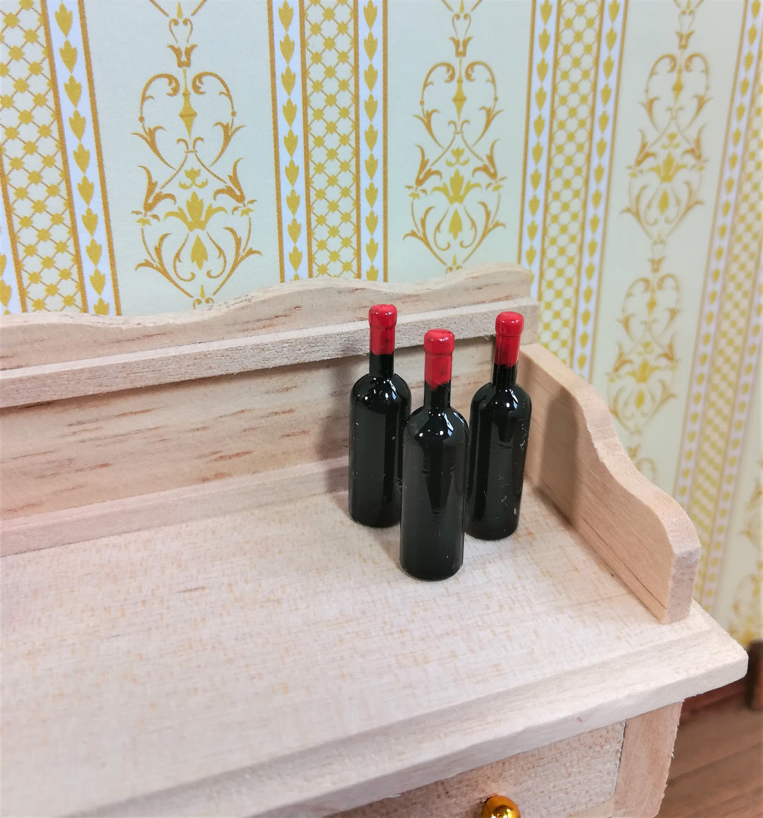 Dollhouse Miniature Bottles x3 Unlabeled Brown Wine or Liquor Set 1:12 Scale