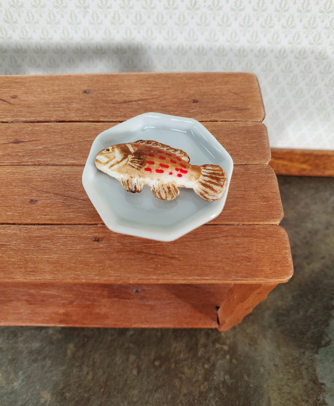 Miniature x3 Fish Grouper for Dollhouse Food Seafood Grocer Grocery Store 1 1/4"