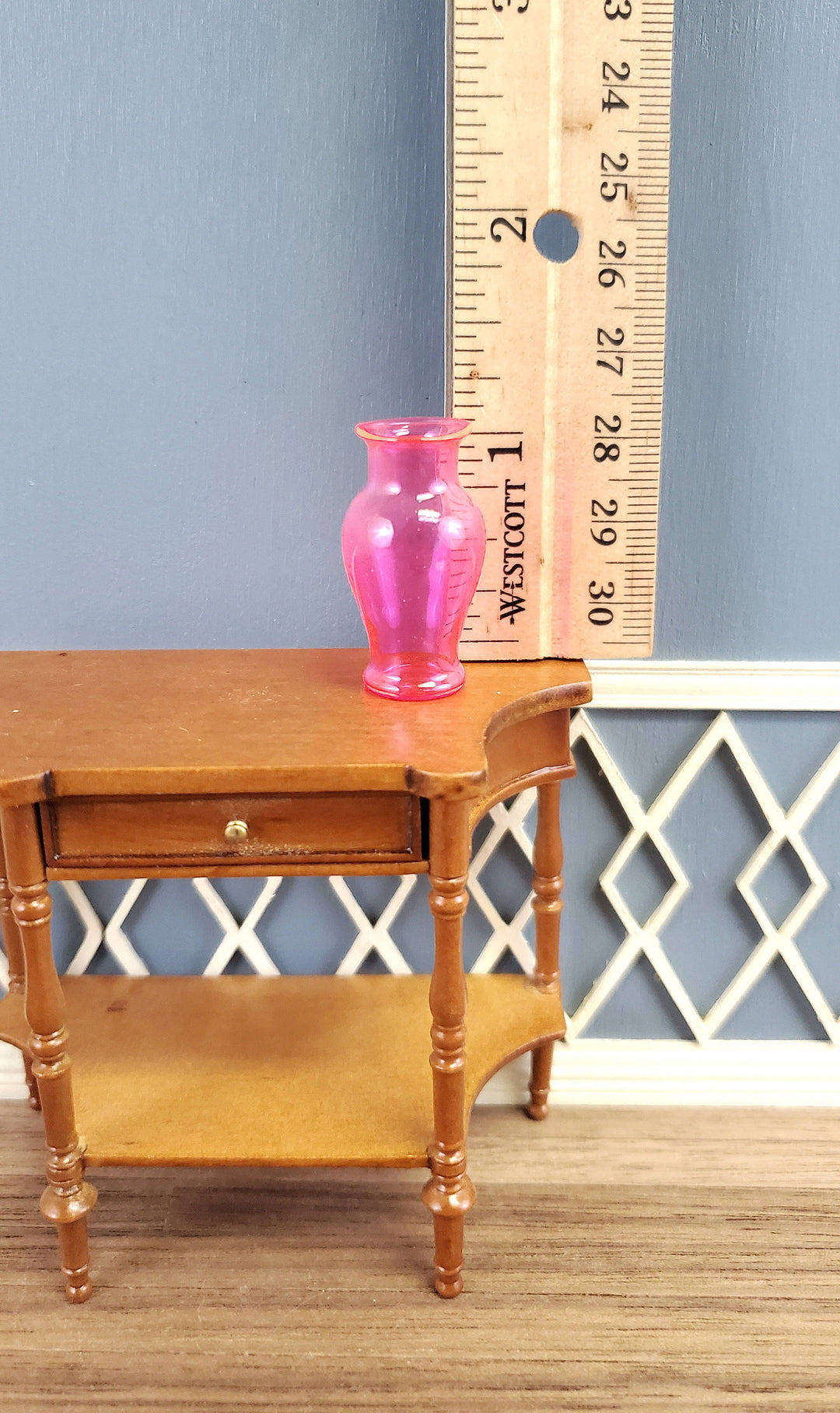 Dollhouse Pink Classic Glass Vase 1:12 Scale Miniature Decoration Flowers