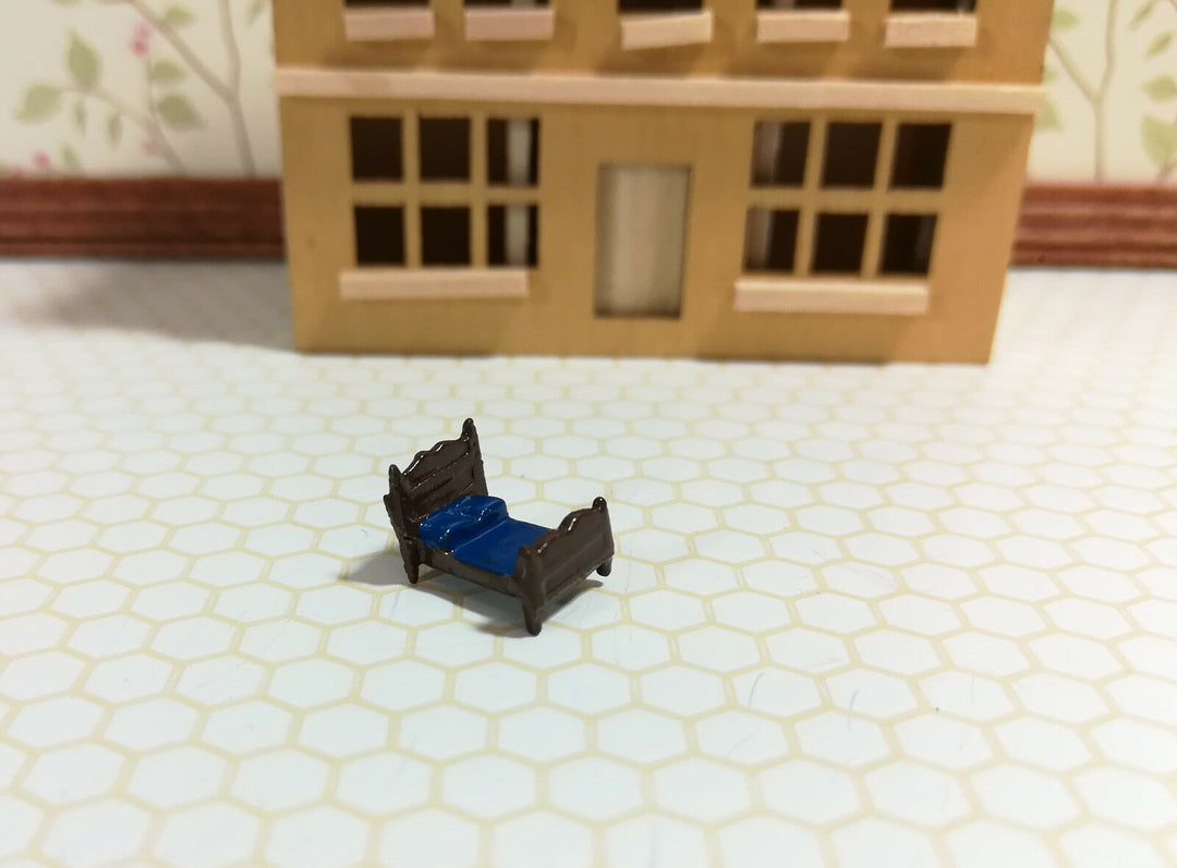 Dollhouse Miniature 1:144 Scale Bed with Blue Sheets Micro Minis Furniture Metal
