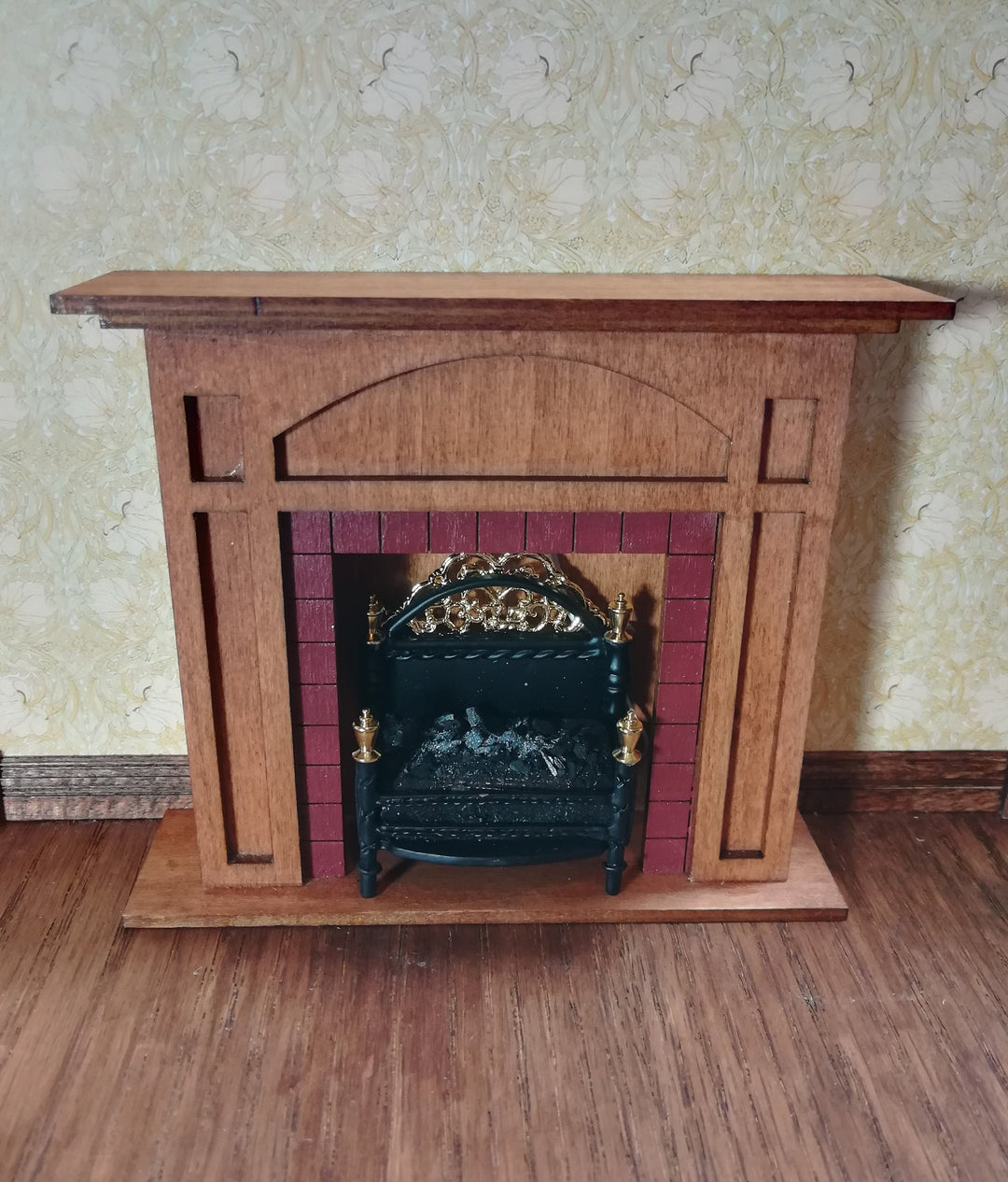 Dollhouse Lit Fire Basket Fireplace Insert Coals 12v with Plug 1:12 Scale Miniature