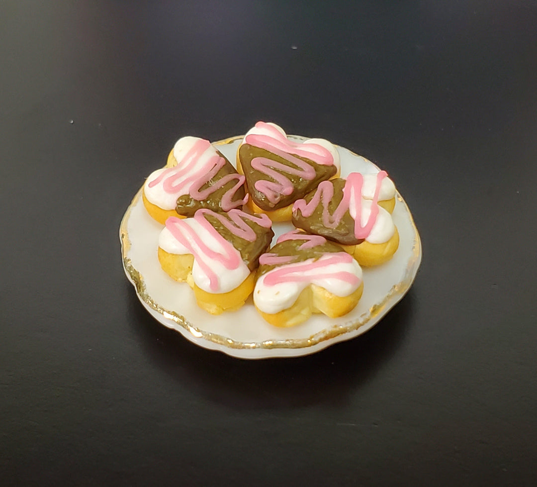 Dollhouse Heart Donuts Pastries x5 1:12 Scale Miniature Food Dessert Bakery