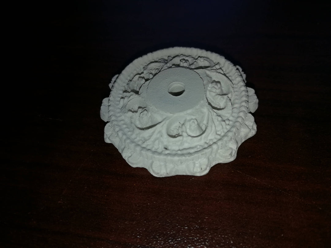 Dollhouse Miniature Ceiling Rose Medallion Small Plaster Resin 1:12 Scale 1 1/2"