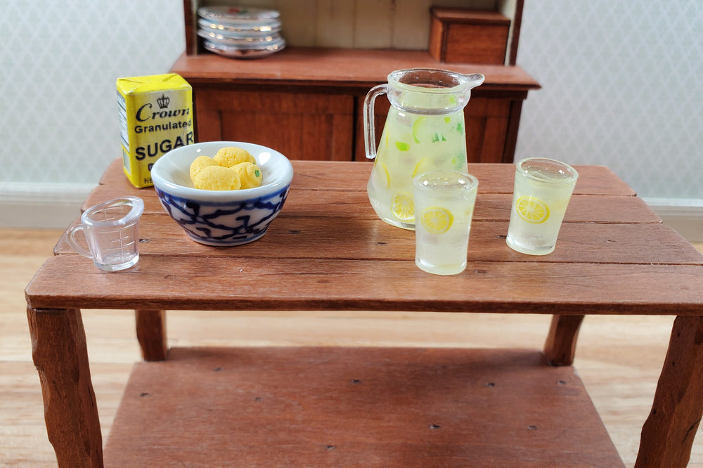 Dollhouse Large Pitcher of Lemonade & 2 Glasses with Lemons 1:12 Scale Miniature
