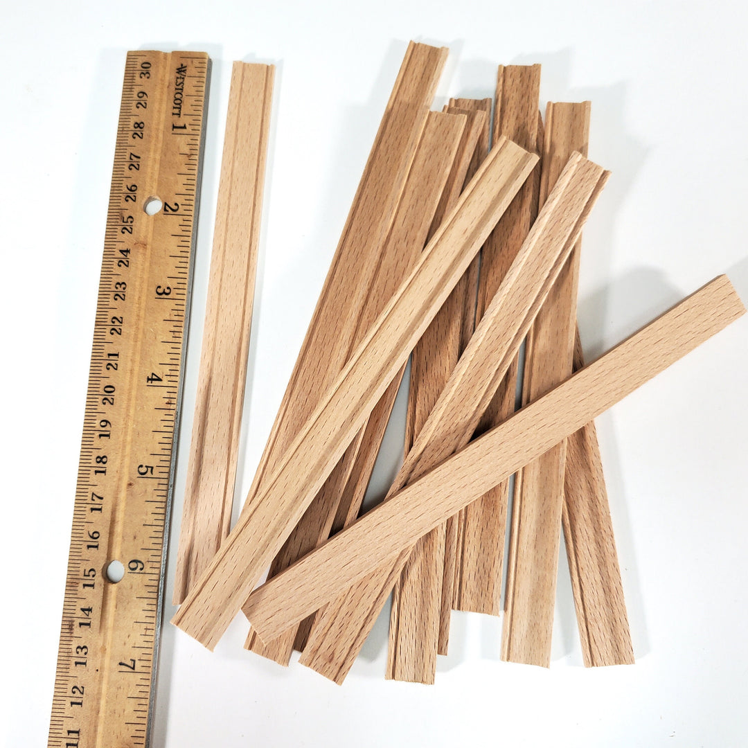 Dollhouse Miniatures Baseboard Trim 6" x12 Scrap Pieces 1:12 Scale 70298