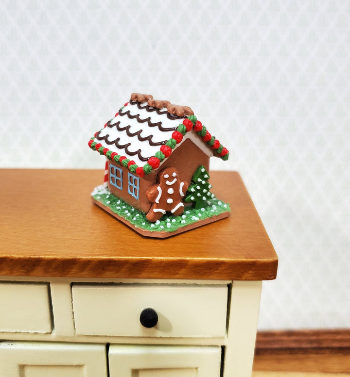 Dollhouse Christmas Gingerbread House 1:12 Scale Miniature Decoration