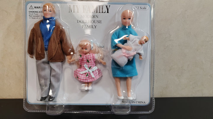Dollhouse Modern Family Dolls Dad Mom Daughter Baby 1:12 Scale Removable Clothes