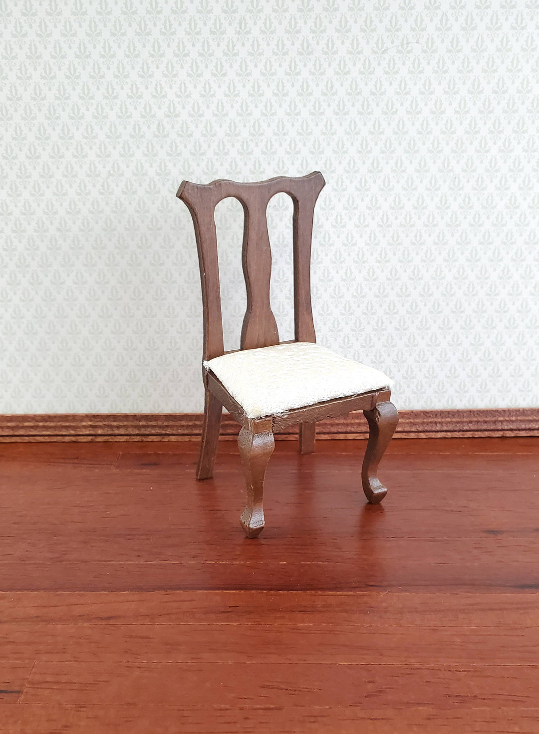 Dollhouse Chair for Kitchen or Dining Room White Seat 1:12 Miniature Furniture