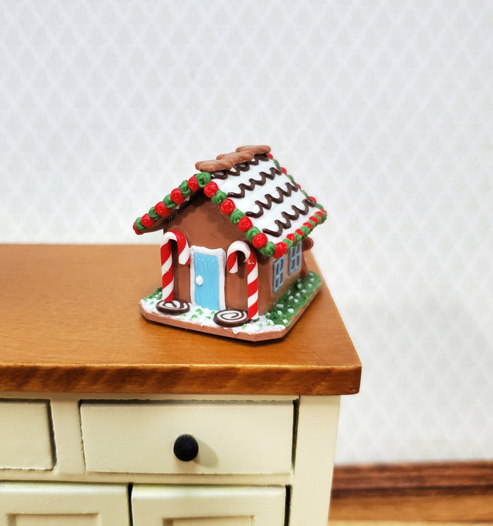 Dollhouse Christmas Gingerbread House 1:12 Scale Miniature Decoration