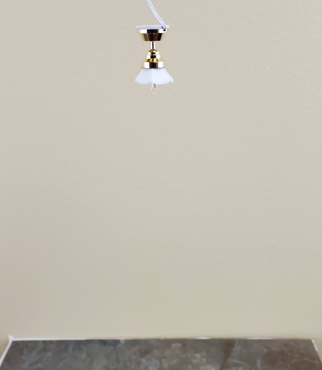 Dollhouse Miniature Small Ceiling Light Flower Shade 12 Volt w/ Plug 1:12 Scale