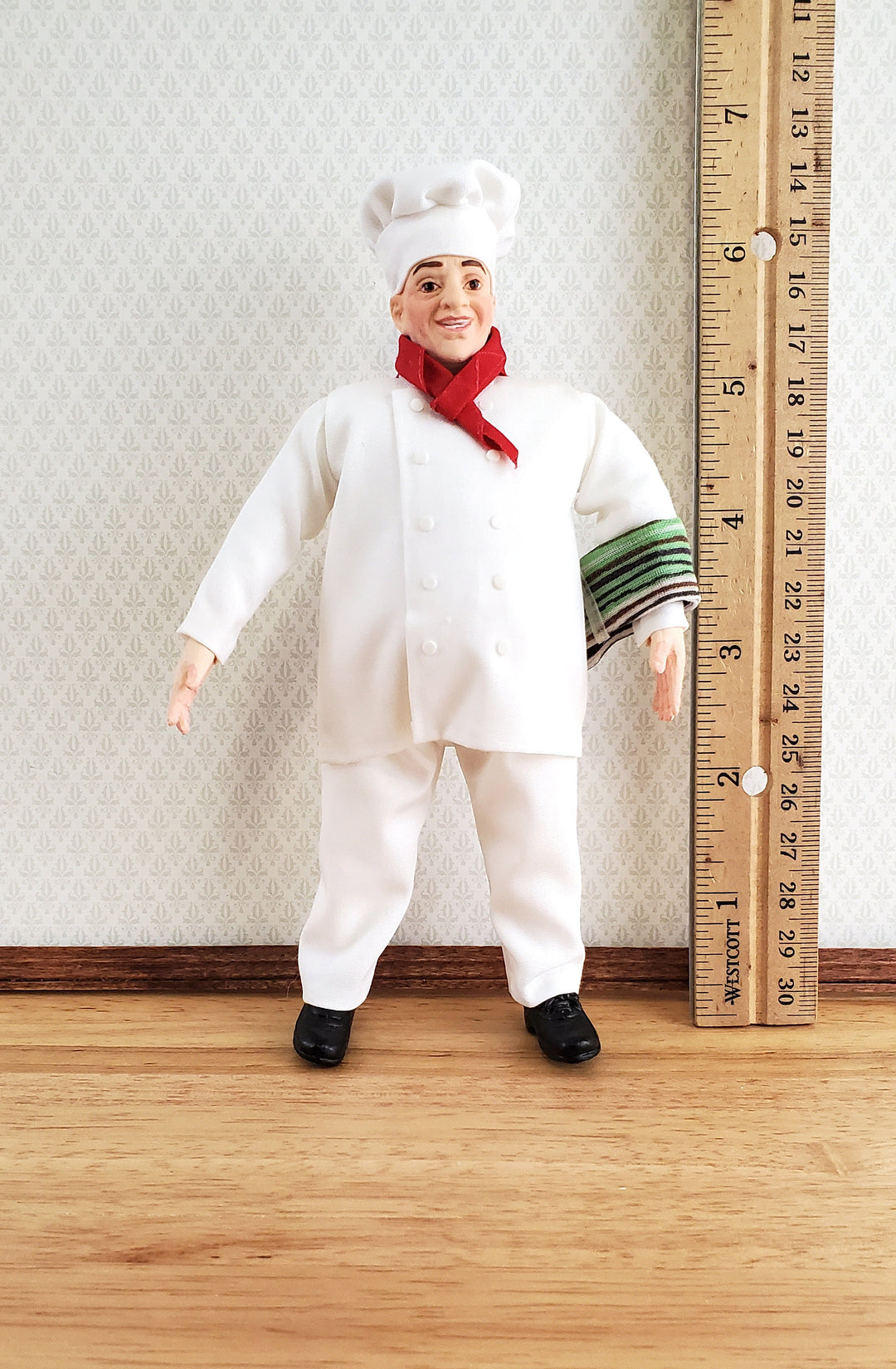 Dollhouse Miniature Cook Chef Male Doll Resin Body Cloth Clothes 1:12 Scale Falcon Miniatures