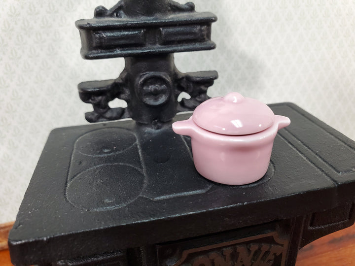 Dollhouse Stock Pot for Soups and Stews PINK Removable Lid 1:12 Scale Miniature