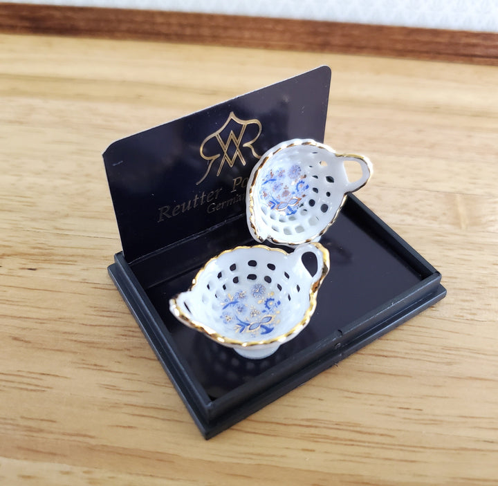 Dollhouse Strainers or Baskets Reutter Porcelain 1:12 Scale Blue Onion Design