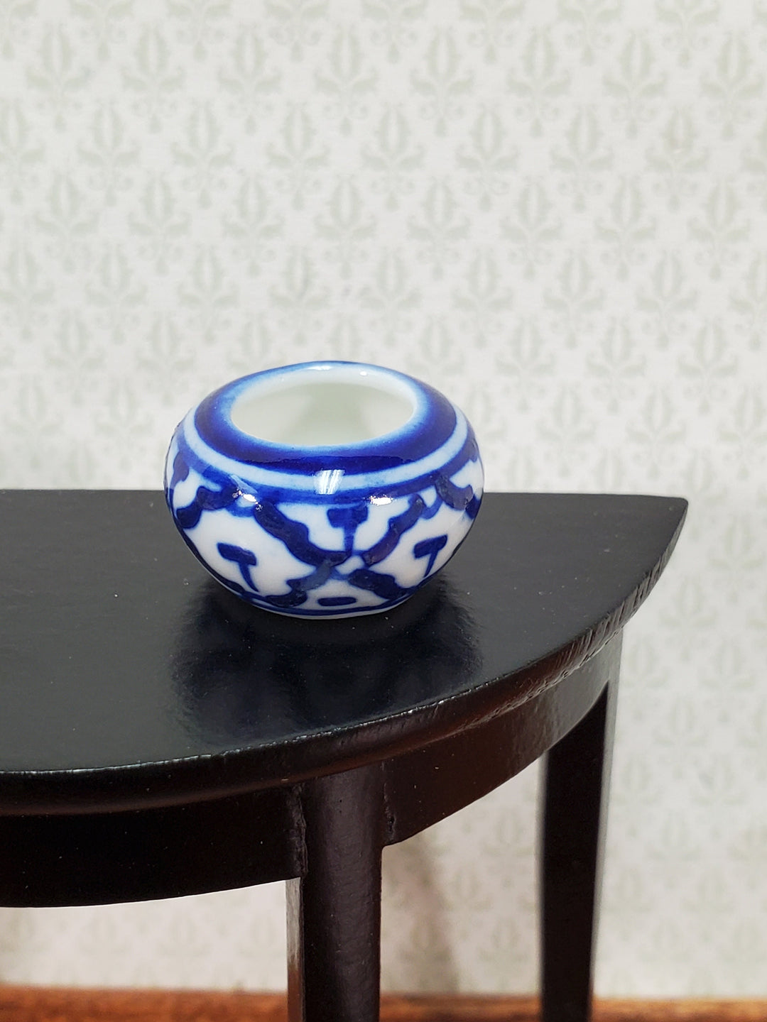 Dollhouse Vase Ceramic Blue & White Trellis Design 1:12 Scale Miniature