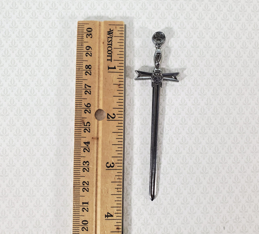 Miniature 2 Handed Sword Metal with Pewter Finish Crusader Style 1:12 Scale Weapon 9 cm