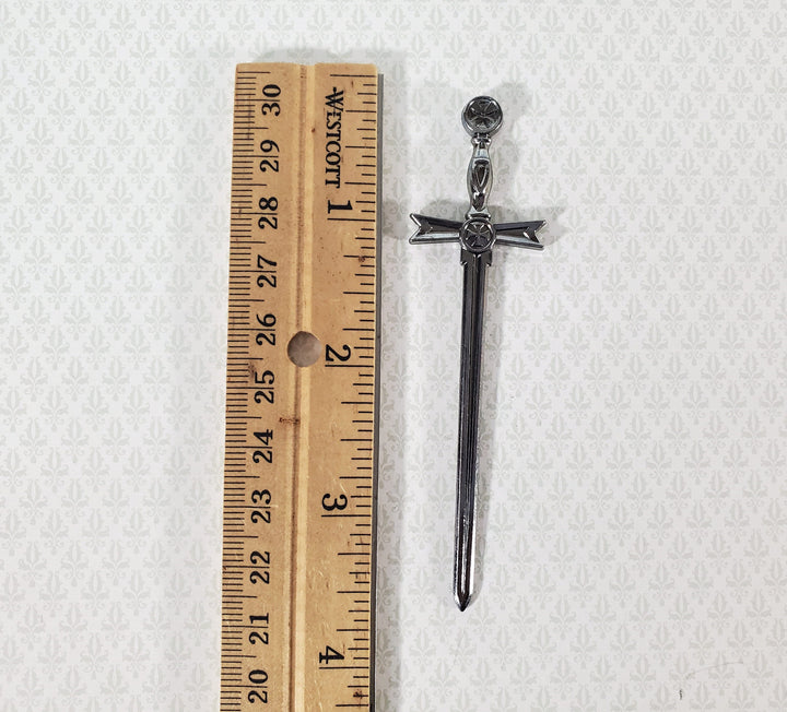 Miniature 2 Handed Sword Metal with Pewter Finish Crusader Style 1:12 Scale Weapon 9 cm