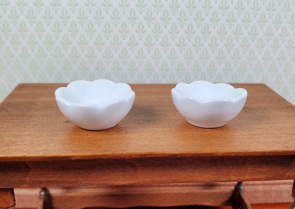 Dollhouse Scalloped Serving Bowls White Ceramic Set of 2 1:12 Scale Miniature