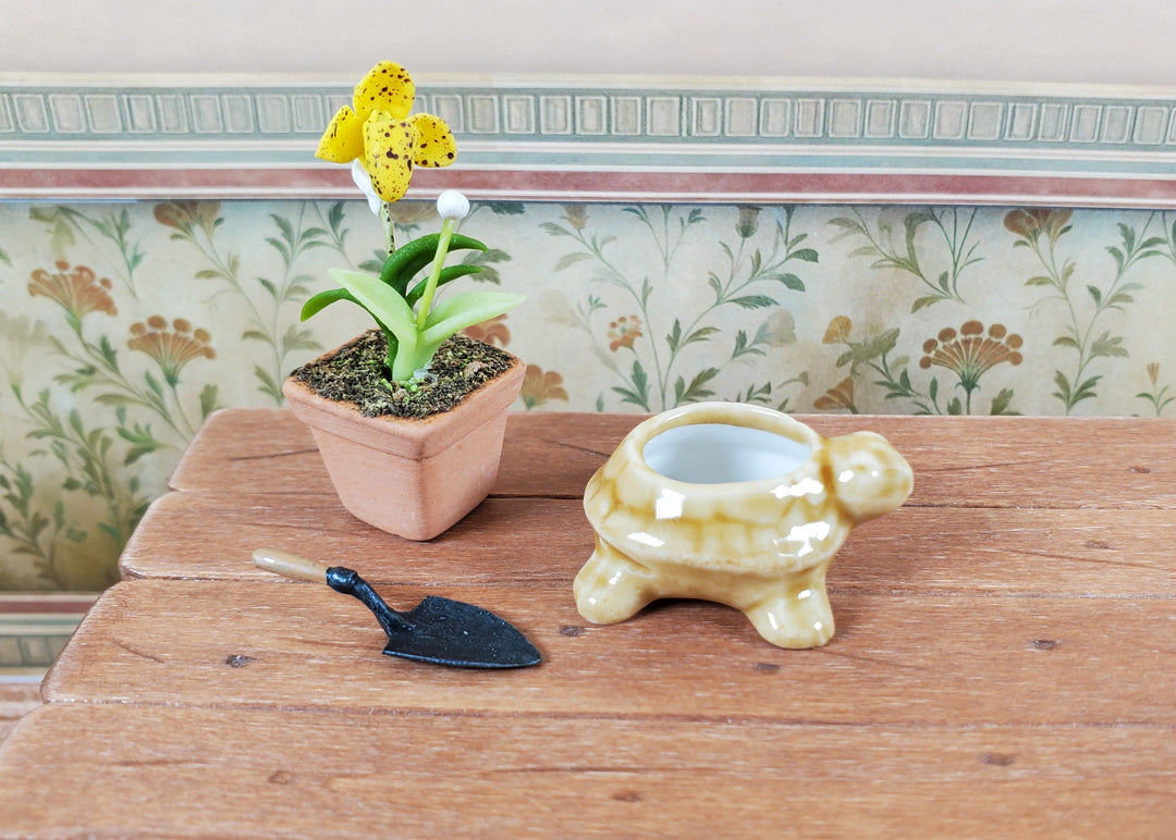 Dollhouse Miniature Brown Turtle Planter Pot Ceramic 1:12 Scale