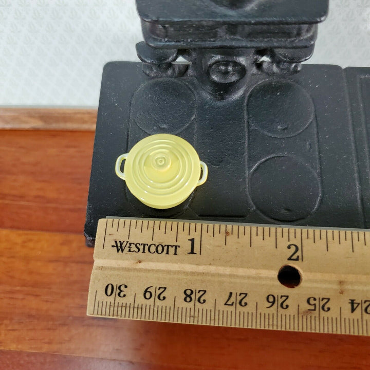 Dollhouse Small Dutch Oven Pot with Removeable Lid Yellow 1:12 Scale Miniature