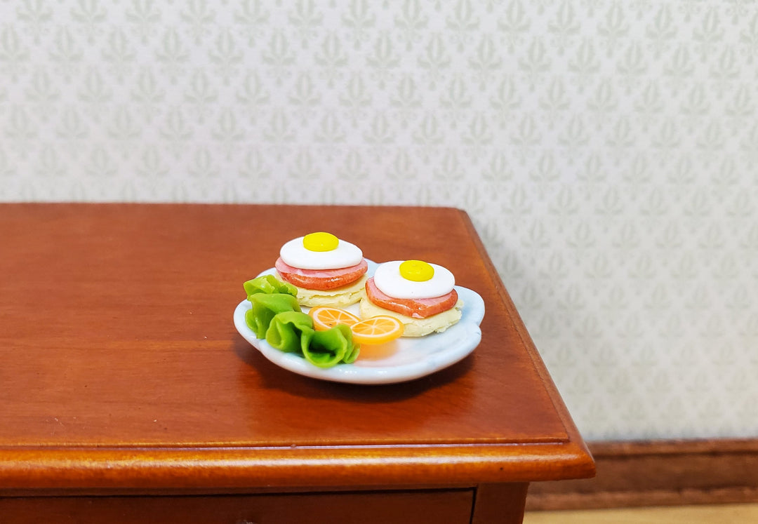 Dollhouse Fried Eggs on Ham & Muffin on a Ceramic Plate 1:12 Scale Miniature