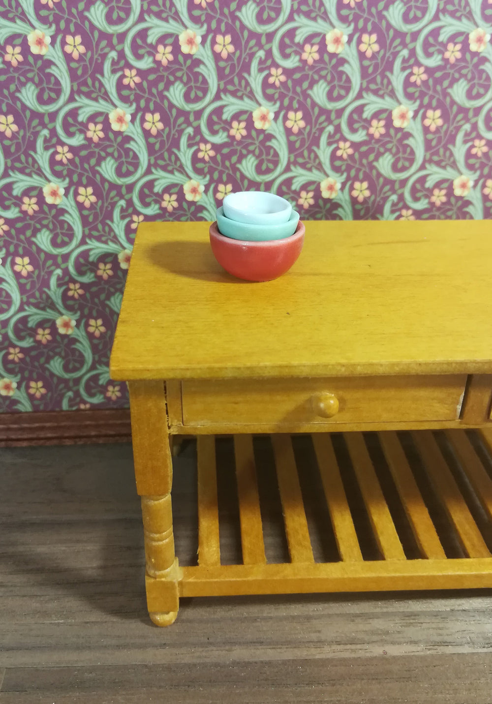 Dollhouse Mixing Bowls Set of 3 Stacking Red Green White 1:12 Scale Miniature