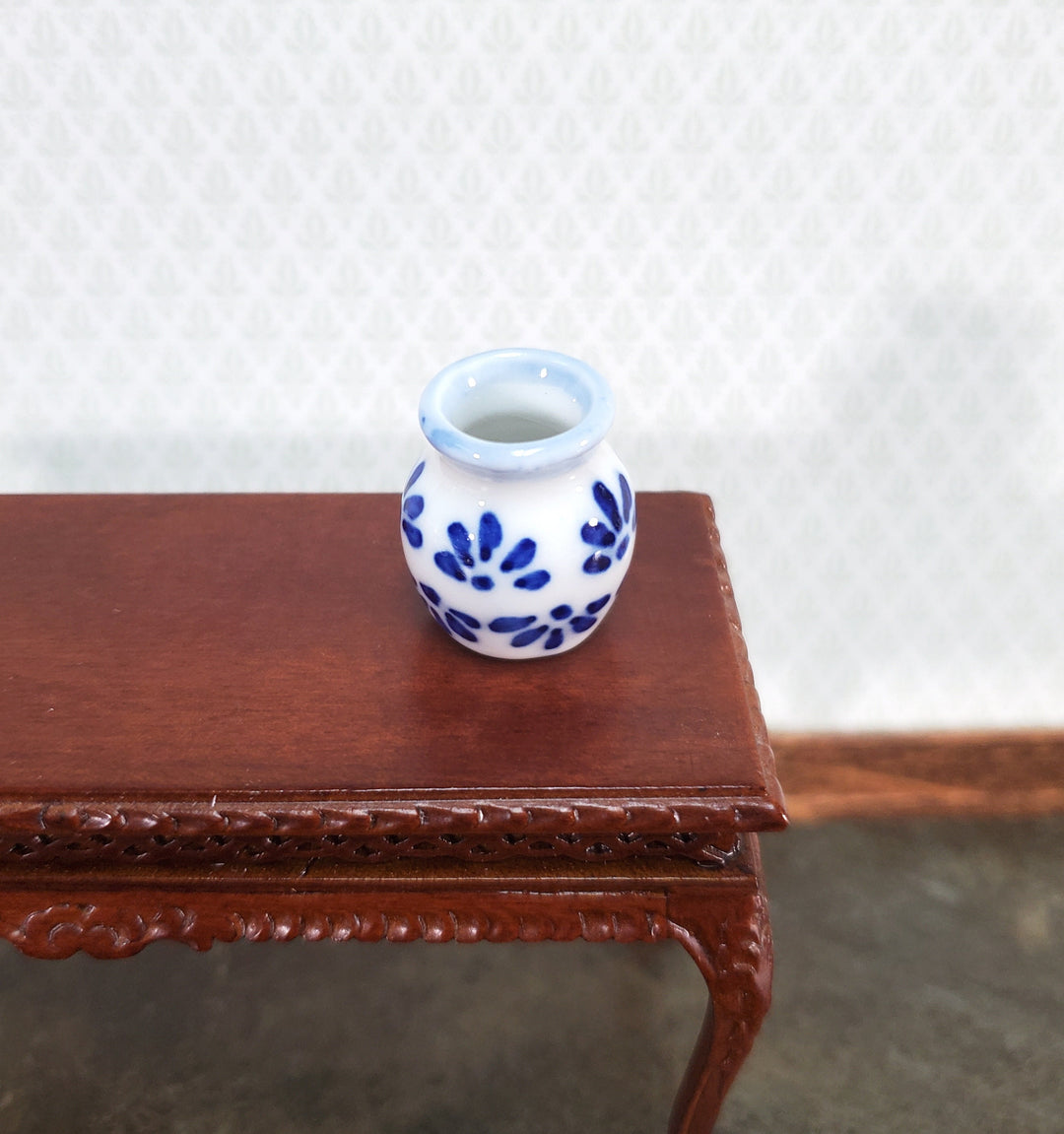 Dollhouse Vase Blue & White Ceramic Decorative for Flowers 1:12 Scale Miniature