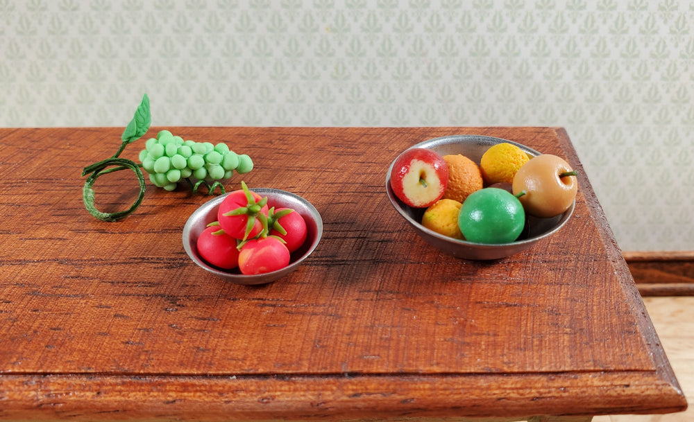 Dollhouse Red Tomatoes Green Stems 5 Pieces 1:12 Scale Miniature Food Vegetables
