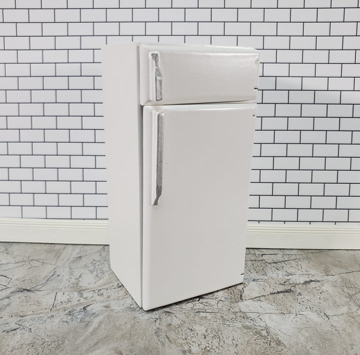 Dollhouse Fridge Modern Refrigerator Freezer White 2 Door 1:12 Scale Miniature