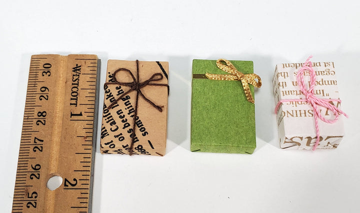 Dollhouse Wrapped Gifts Presents Medium Size 1:12 Scale Miniatures Birthday Holiday