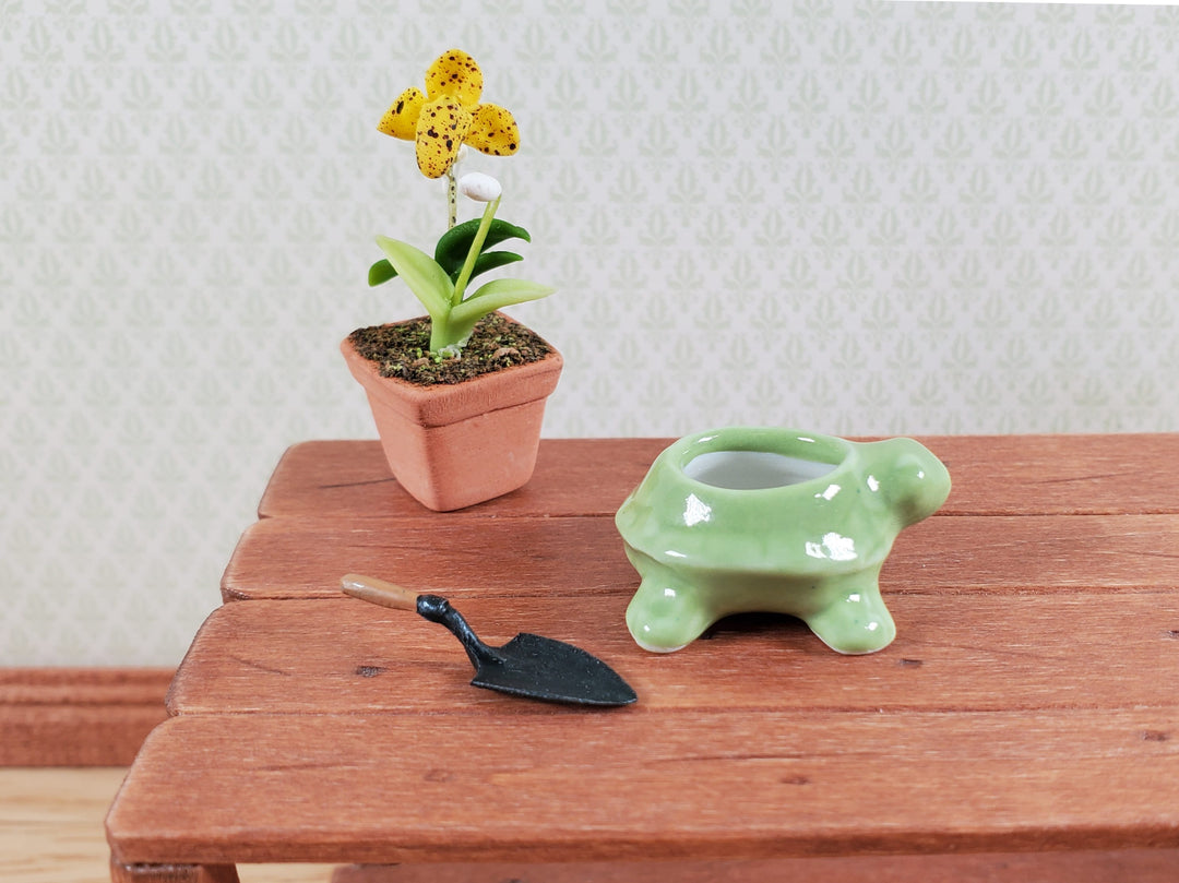 Dollhouse Miniature Green Turtle Planter Pot Ceramic 1:12 Scale