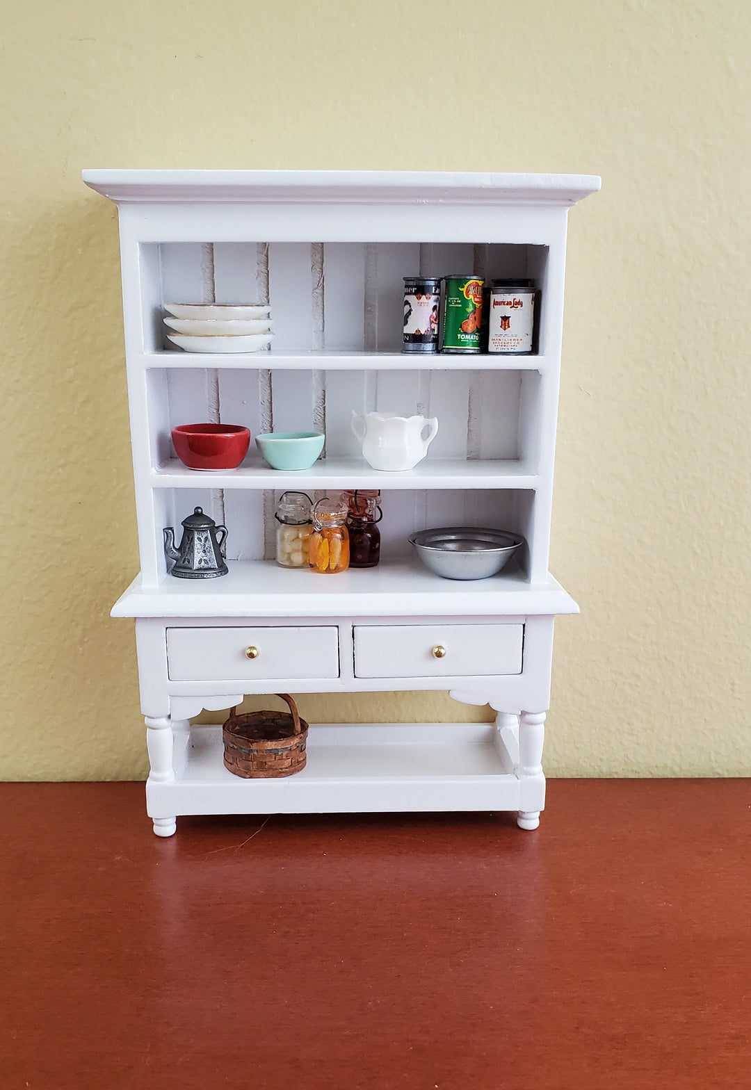 Dollhouse Miniature Welsh Kitchen Cabinet Cupboard 1:12 Scale White Finish