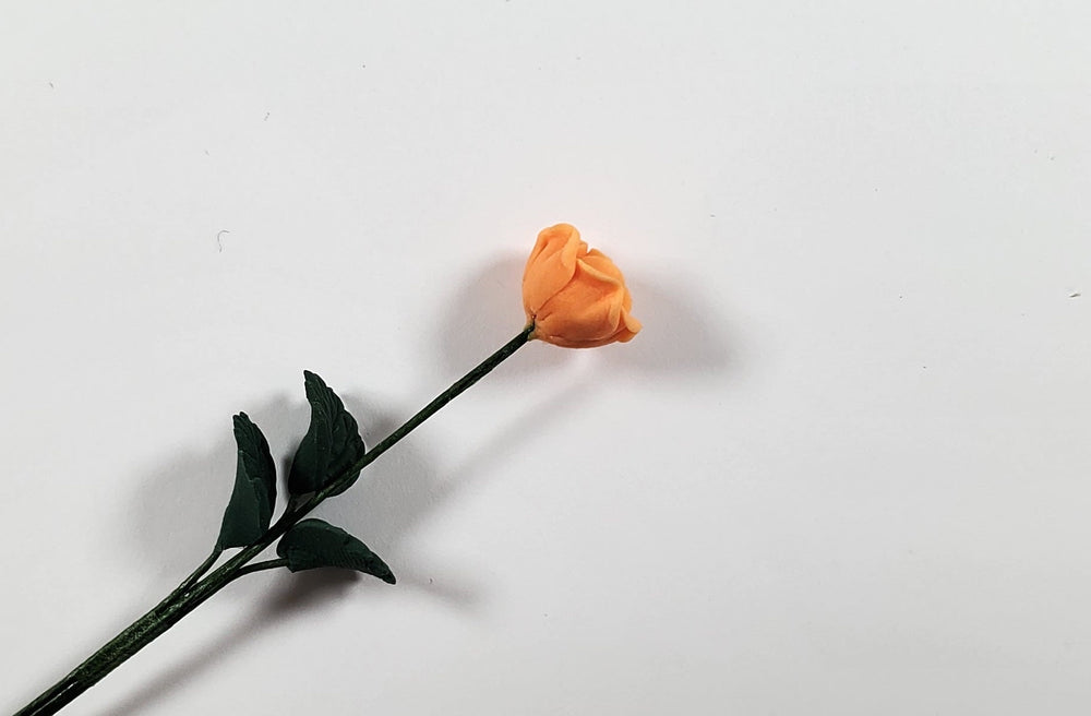 Dollhouse Apricot Rose Single Stem with Foliage 1:12 Scale Miniature - MiniatureCrush